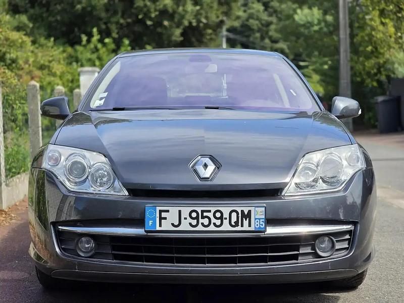 Utilisé 2008 Renault Laguna III Authentique Berline | 6 450 € (Prix cher) - Image 1/4