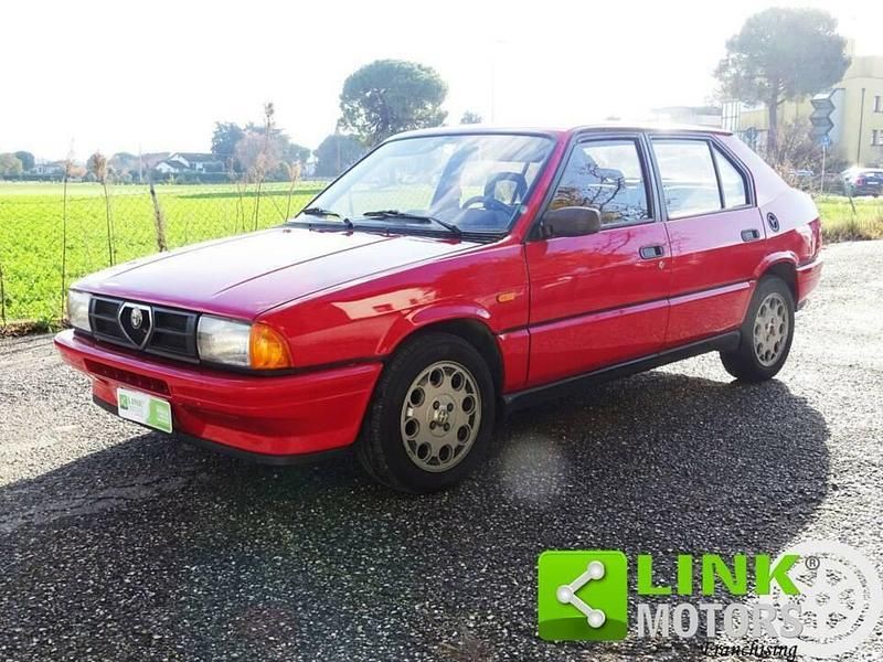 Rouge Utilisé 1985 Alfa Romeo 33 Quadrifoglio Verde Berline | 10 500 € - Image 1/4