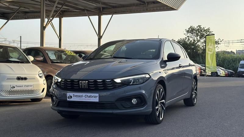Gris Utilisé 2021 Fiat Tipo Sport Berline | 15 690 € (Prix juste) - Image 1/4