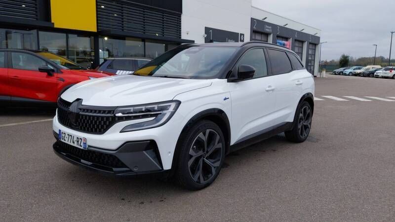 Blanc Utilisé 2024 Renault Austral Iconic Esprit Alpine SUV | 41 990 € (Prix cher) - Image 1/1