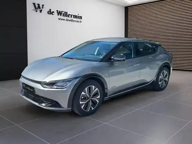 Gris Utilisé 2024 Kia EV6 Air SUV | 36 900 € (Prix juste) - Image 1/4