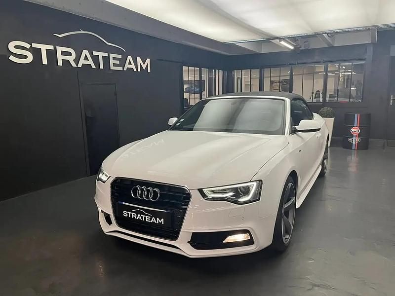 Blanc Utilisé 2015 Audi Cabriolet Cabriolet | 21 990 € - Image 1/4