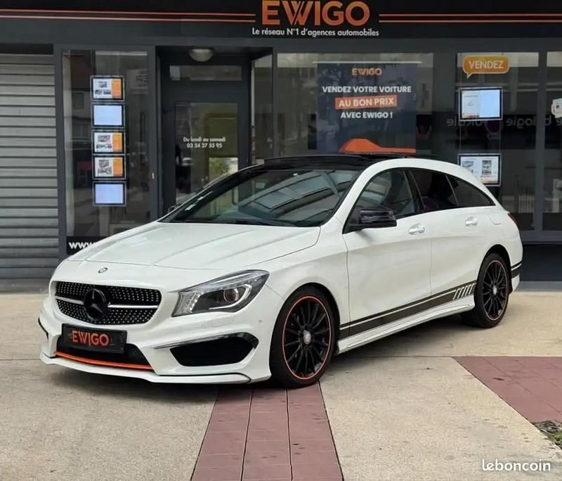 Blanc Utilisé 2015 Mercedes CLA200 AMG Break | 18 490 € (Prix juste) - Image 1/4