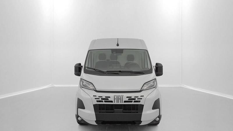 Occasion Fiat Ducato S 180 ch (132 kW) 2024 Gris Van