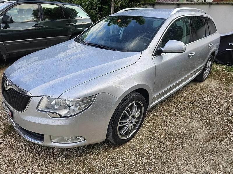 Utilisé 2010 Skoda Superb Break | 15 500 € - Image 1/4