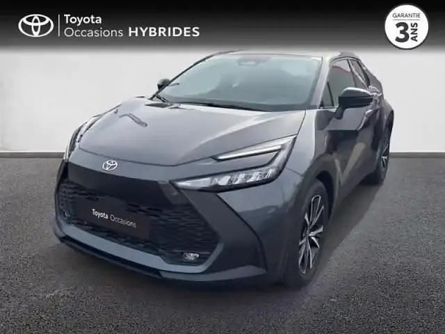 Gris atlas métallisé Occasion 2024 Toyota C-HR Design SUV | 28 680 € (Prix juste) - Image 1/4