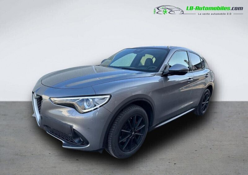 Utilisé 2019 Alfa Romeo Stelvio SUV | 27 400 € (Prix juste) - Image 1/4