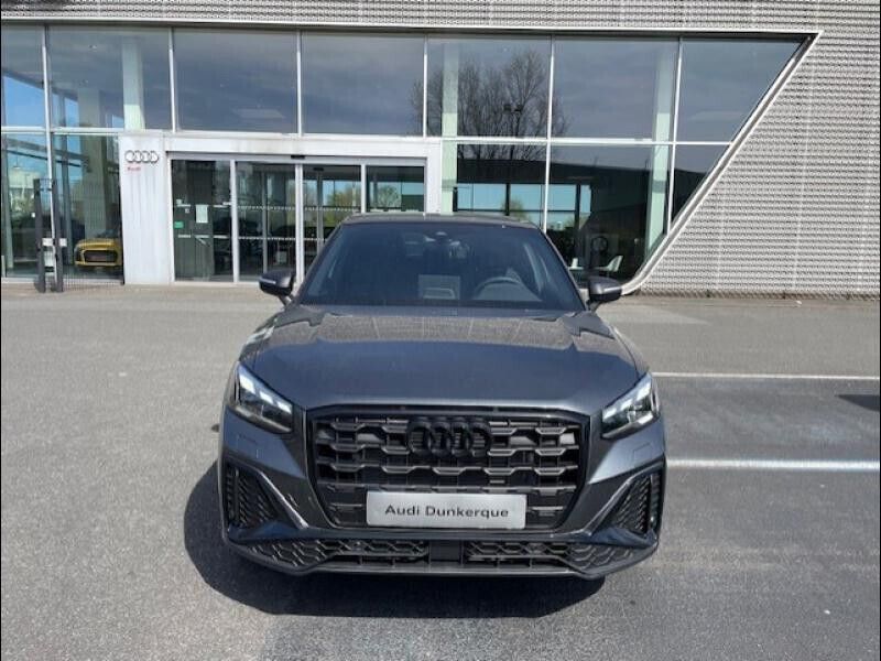 Gris Nouvelle 2025 Audi Q2 Black Edition SUV | 42 490 € (Prix cher) - Image 1/3