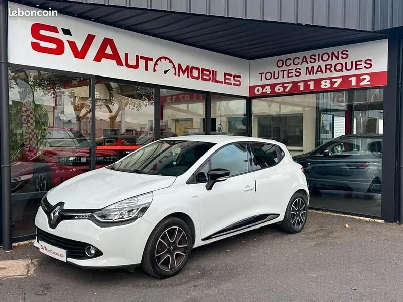 Blanc Utilisé 2014 Renault Clio IV LIMITED Berline | 6 490 € (Prix juste) - Image 1/4
