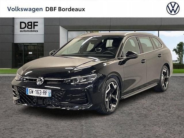 Noir Utilisé 2024 VW Passat R-line Coupé | 36 999 € (Prix cher) - Image 1/4