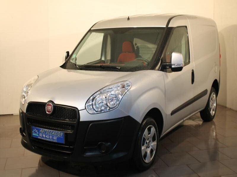 Gris Utilisé 2011 Fiat Doblò Monospace | 6 200 € - Image 1/4