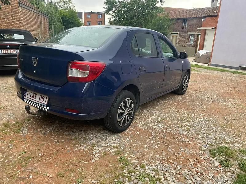 Bleu Utilisé 2015 Dacia Logan Berline | 2 500 € (Bon prix) - Image 1/4