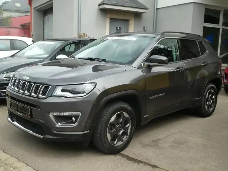 Noir Utilisé 2020 Jeep Compass Limited SUV | 19 950 € (Prix juste) - Image 1/4