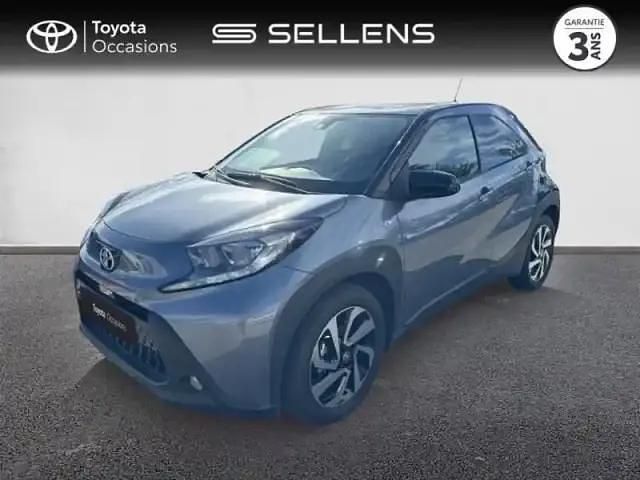 Bi ton gris celestin Utilisé 2024 Toyota Aygo X Design SUV | 15 480 € - Image 1/4