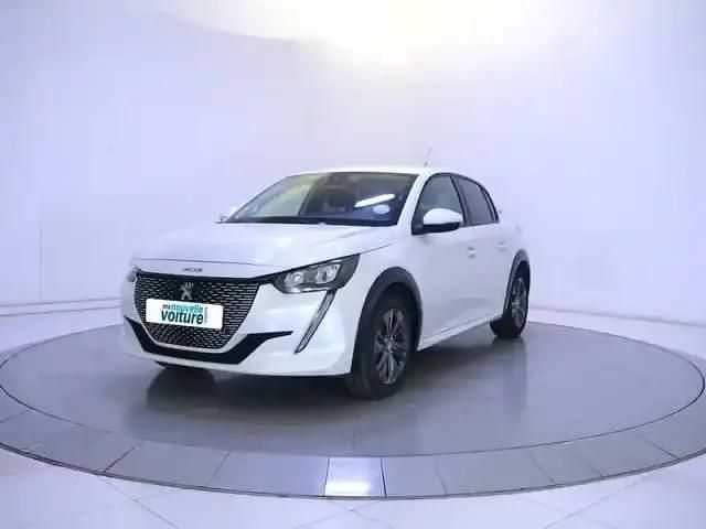 Blanc Occasion 2021 Peugeot e-208 Citadine | 14 890 € (Prix juste) - Image 1/4