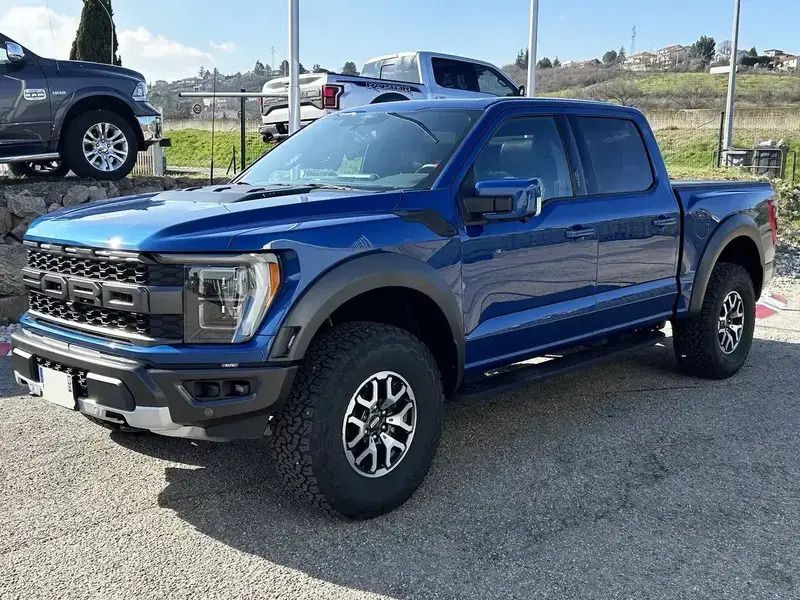 Bleu Utilisé 2022 Ford F-150 Raptor Pick-up | 124 990 € (Prix juste) - Image 1/4