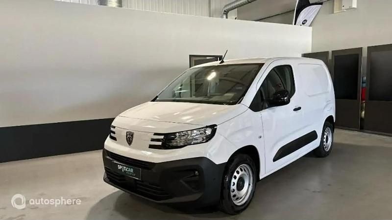 Blanc Nouvelle 2025 Peugeot Partner S Van | 22 999 € - Image 1/4