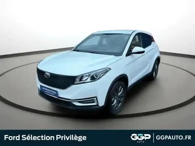 Nouvelle Seres 3 2025 Blanc lunaire métallisée SUV