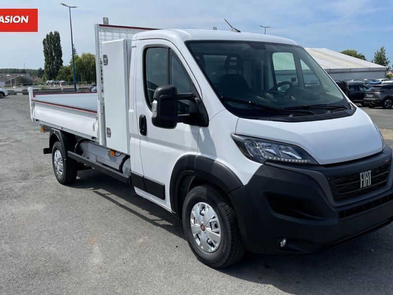 Blanc Utilisé 2023 Fiat Ducato Van | 45 000 € - Image 1/4