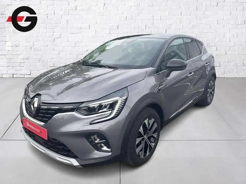 Gris Utilisé 2024 Renault Captur Techno SUV | 23 990 € (Prix juste) - Image 1/4