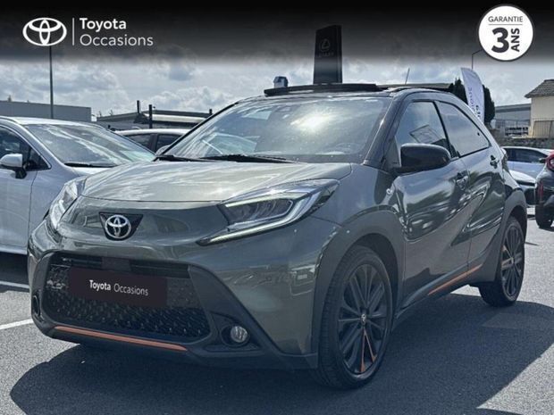 Vert Utilisé 2022 Toyota Aygo Limited Citadine | 17 490 € (Prix juste) - Image 1/4