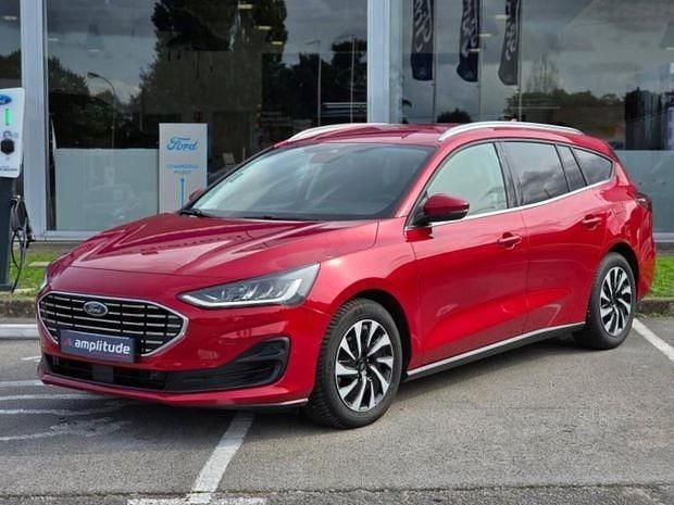 Rouge Utilisé 2024 Ford Focus Business Edition | 22 499 € (Prix juste) - Image 1/4