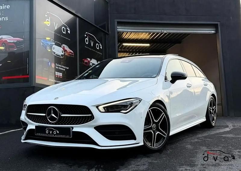 Blanc Occasion 2021 Mercedes CLA220 AMG line Berline | 34 990 € (Prix assez cher) - Image 1/4