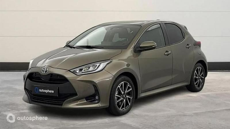 Utilisé 2022 Toyota Yaris Hybrid Design Berline | 19 999 € (Prix juste) - Image 1/4