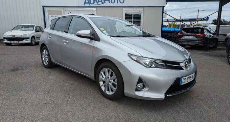 Gris Utilisé 2014 Toyota Auris Berline | 9 790 € (Super prix) - Image 1/4
