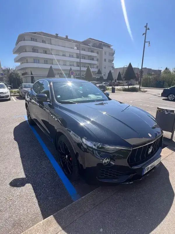 Utilisé 2017 Maserati Levante SUV | 46 500 € (Prix cher) - Image 1/4