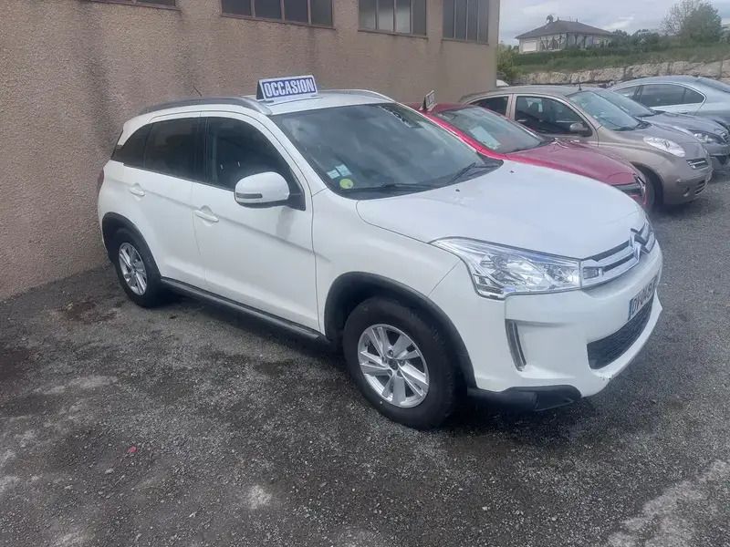 Blanc Utilisé 2015 Citroën C4 Aircross Comfort SUV | 7 250 € (Prix juste) - Image 1/4