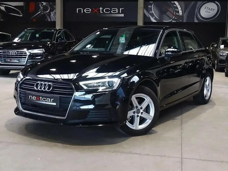 Noir Utilisé 2019 Audi A3 Sportback Berline | 17 990 € (Super prix) - Image 1/4