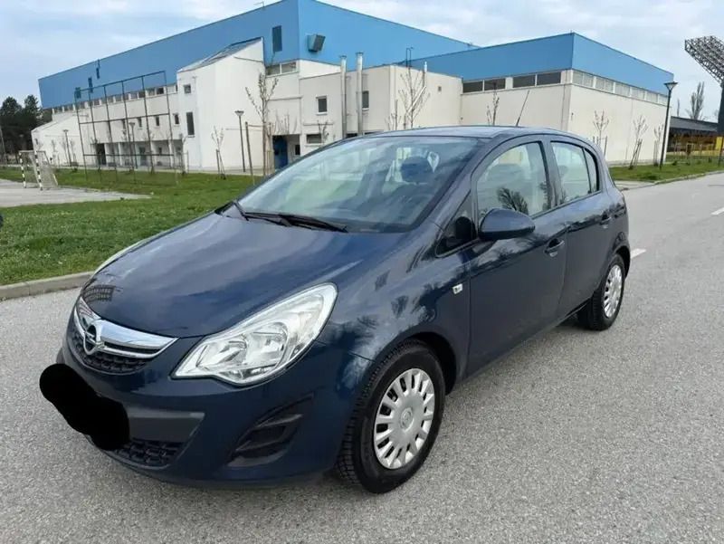 Utilisé 2001 Opel Corsa Berline | 2 148 € - Image 1/4