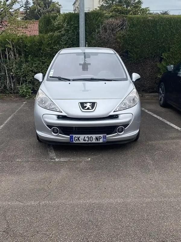 Occasion Peugeot 207 90 ch (66 kW) 2010 Berline