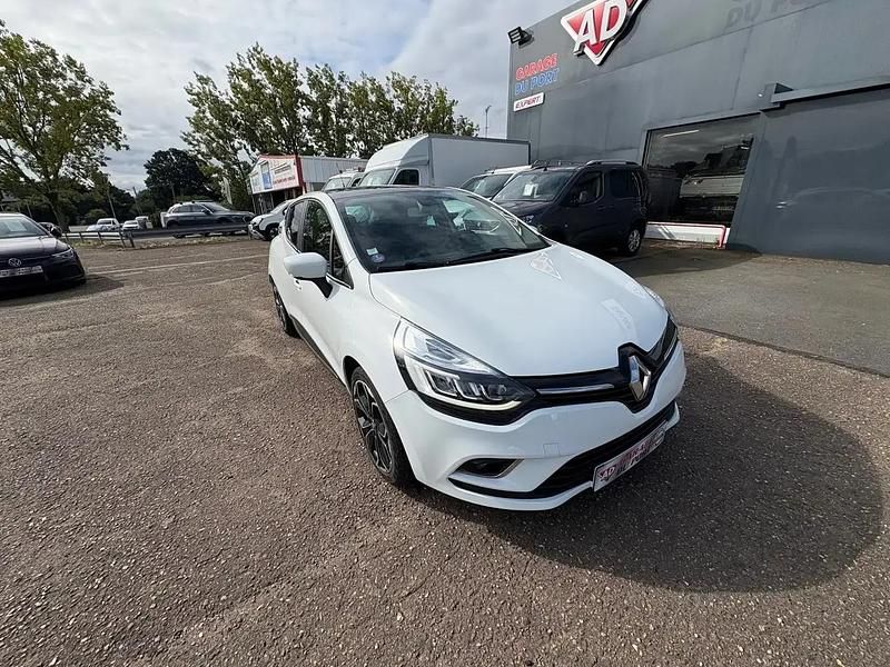 Blanc Utilisé 2017 Renault Clio IV Intens Berline | 12 990 € (Prix juste) - Image 1/4