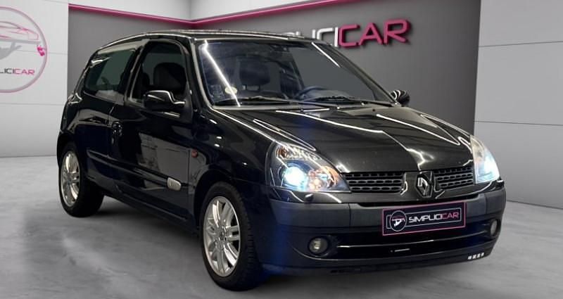 Noir Occasion 2002 Renault Clio II Initiale Citadine | 2 980 € (Super prix) - Image 1/4
