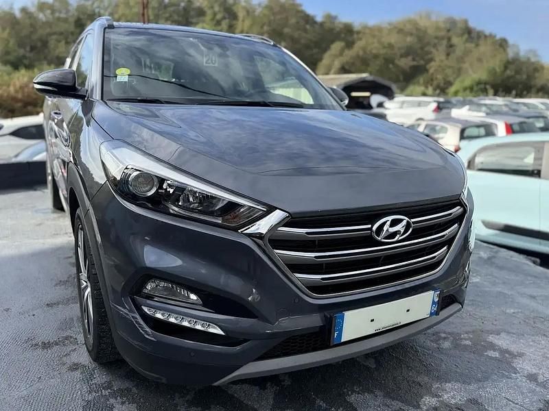 Gris Utilisé 2018 Hyundai Tucson Edition SUV | 14 990 € (Super prix) - Image 1/4