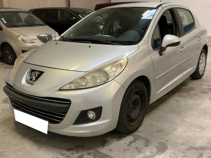 Gris Utilisé 2010 Peugeot 207 Berline | 6 990 € (Prix assez cher) - Image 1/4