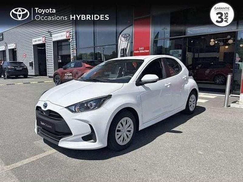 Utilisé 2023 Toyota Yaris Hybrid Berline | 19 290 € (Prix juste) - Image 1/1