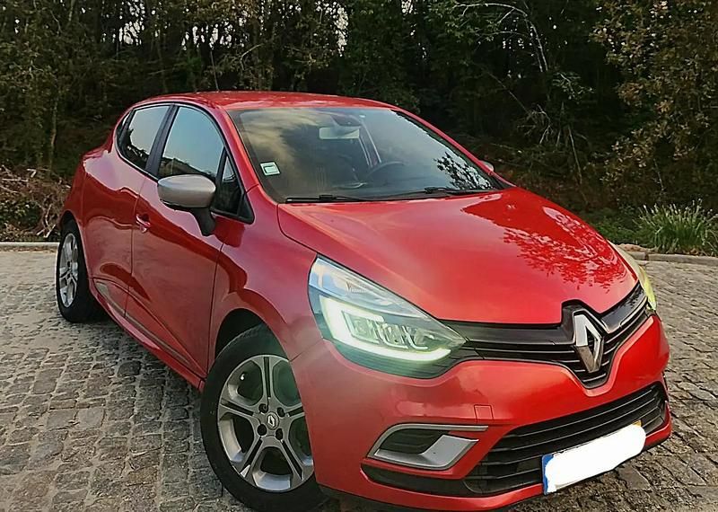 Utilisé 2002 Renault Clio II Berline | 3 000 € (Prix juste) - Image 1/4