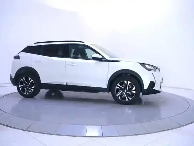 Occasion Peugeot e-2008 100 kW (136 ch) 2021 Blanc SUV