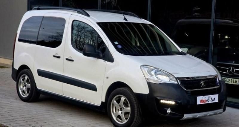 Blanc Occasion 2017 Peugeot TePee Active Van | 7 990 € (Bon prix) - Image 1/4