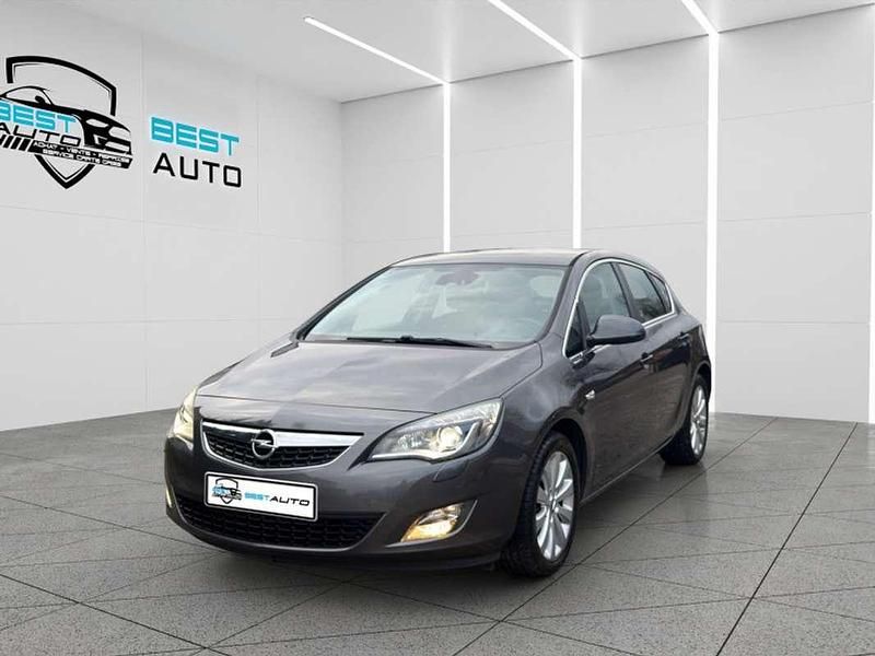 Occasion Opel Astra Cosmo 122 ch (89 kW) 2011 Gris Berline