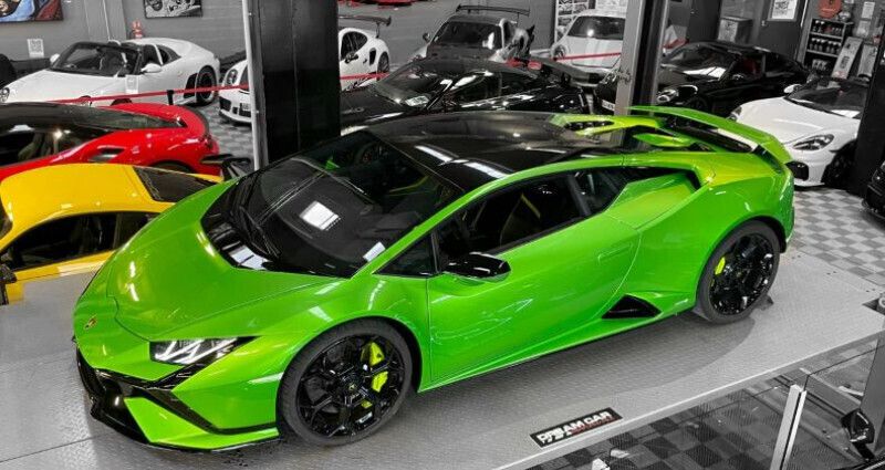 Utilisé 2024 Lamborghini Huracán Coupé | 329 900 € - Image 1/4