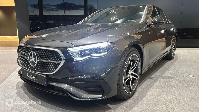Gris Utilisé 2024 Mercedes E220 AMG line Berline | 69 999 € - Image 1/4
