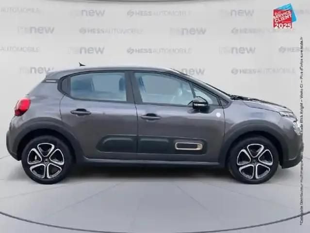 Occasion Citroën C3 PureTech 2023 Gris acier (m)  noir perla nera Berline