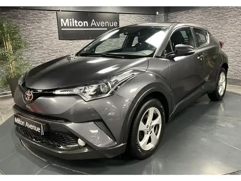 Gris Utilisé 2018 Toyota C-HR SUV | 14 990 € (Prix juste) - Image 1/4