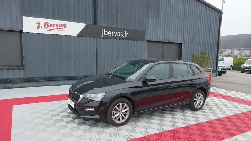 Noir Utilisé 2020 Skoda Scala Business Line Citadine | 17 990 € (Prix juste) - Image 1/4