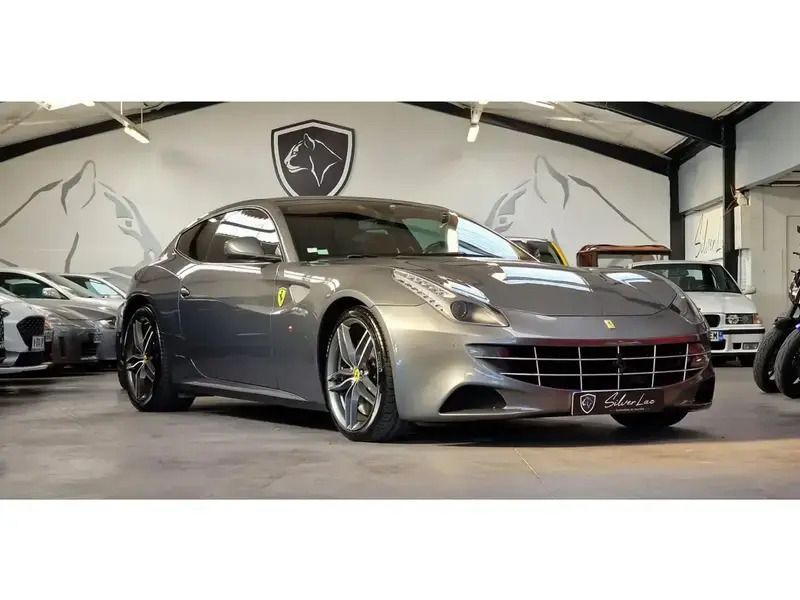 Gris Utilisé 2011 Ferrari FF Coupé | 114 990 € - Image 1/4