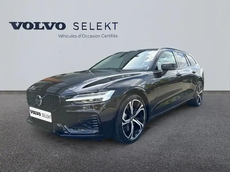 Noir onyx métallisé Utilisé 2024 Volvo V60 Plus Break | 49 999 € (Prix assez cher) - Image 1/4